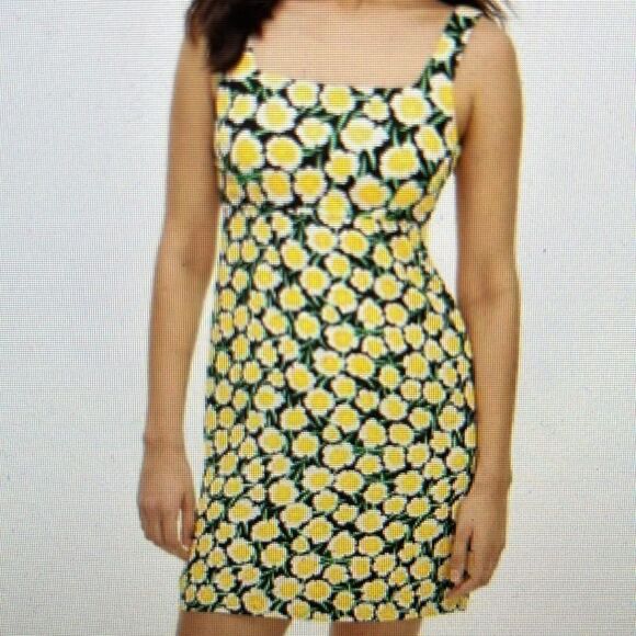DVF Poppy Shift MiniDress Designer 👩‍🎨 Luxury. 🌸 Shine ✨ Like the Sun ☀️ - Picture 1 of 17